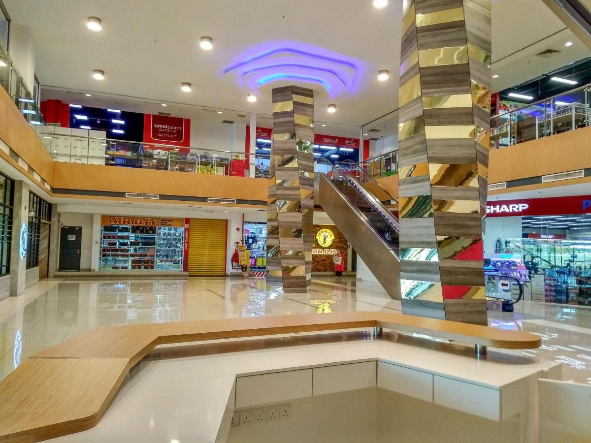 Azfa Duplex Suite At De Centrum Putrajaya Bangi Free Wifi Kajang Exterior foto