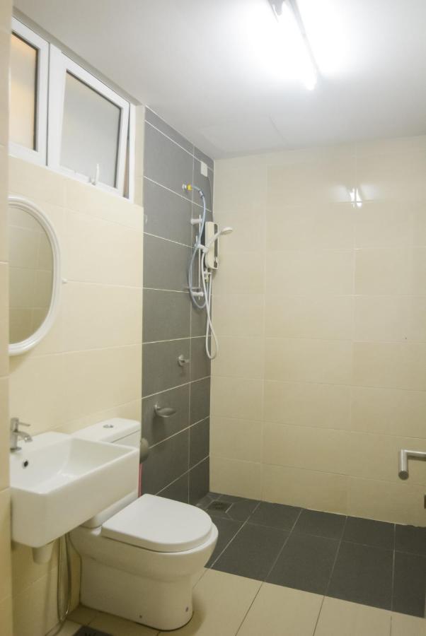 Azfa Duplex Suite At De Centrum Putrajaya Bangi Free Wifi Kajang Exterior foto