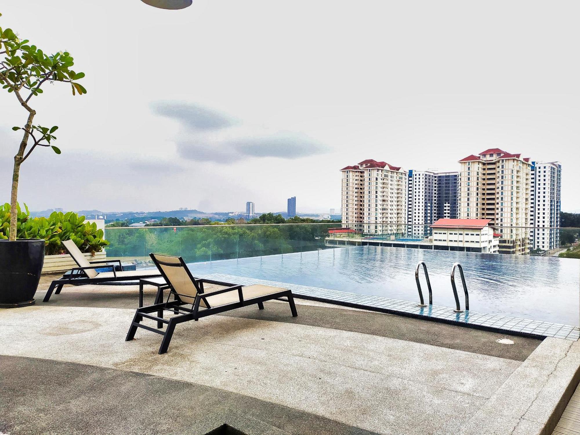 Azfa Duplex Suite At De Centrum Putrajaya Bangi Free Wifi Kajang Exterior foto